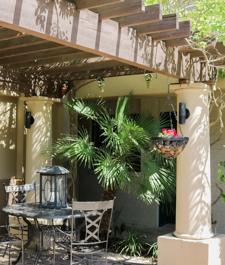 Vineyard Court Designer Suites Hotel College Station Eksteriør bilde